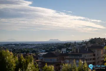 4 bedroom House for Sale in Nueva Andalucía-55934