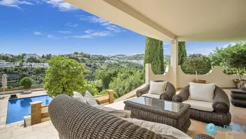 6 bedroom House for Sale in Benahavís-56000