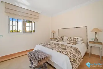 6 bedroom House for Sale in Benahavís-56004