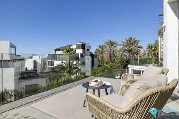 5 bedroom House for Sale in Marbella-56040