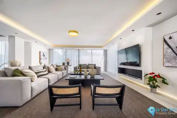 5 bedroom House for Sale in Nueva Andalucía-56047