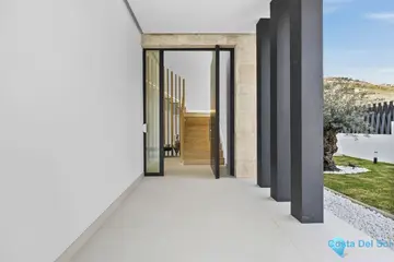 4 bedroom House for Sale in Benahavís-56080