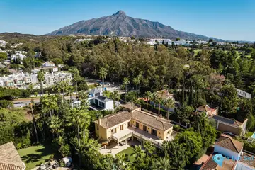5 bedroom House for Sale in Marbella-56096