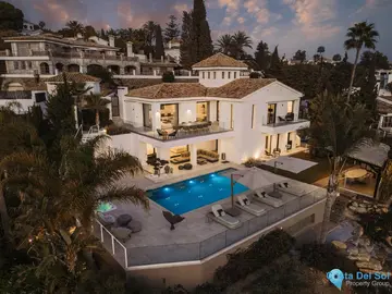 4 bedroom House for Sale in El Rosario-56147