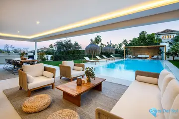 5 bedroom House for Sale in Nueva Andalucía-56283