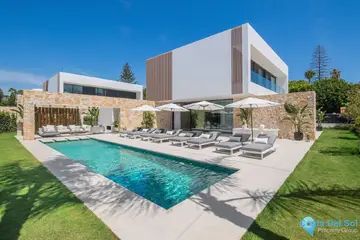 6 bedroom House for Sale in San Pedro de Alcántara-56325