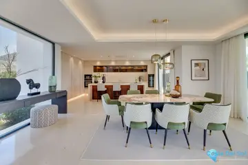 5 bedroom House for Sale in The Golden Mile-56450