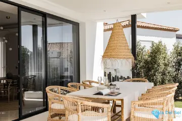 6 bedroom House for Sale in The Golden Mile-56463