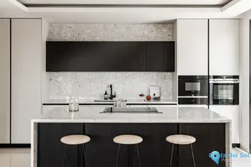 6 bedroom House for Sale in The Golden Mile-56465