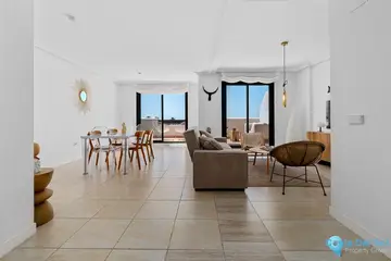 3 bedroom House for Sale in New Golden Mile-11410