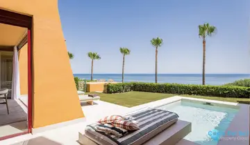 4 bedroom Apartment for Sale in New Golden Mile-56523