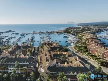 4 bedroom House for Sale in Sotogrande-56573