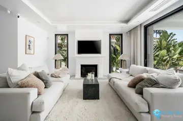 6 bedroom House for Sale in Nueva Andalucía-56609