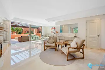 3 bedroom Apartment for Sale in Marbella-56636