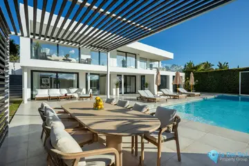 6 bedroom House for Sale in Nueva Andalucía-56829