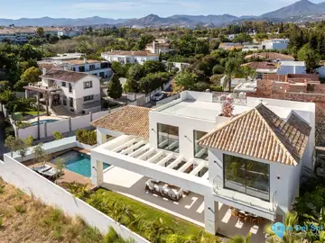 5 bedroom House for Sale in San Pedro de Alcántara-56897