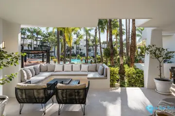 3 bedroom Apartment for Sale in The Golden Mile-56903