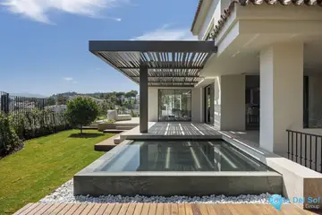 5 bedroom House for Sale in Nueva Andalucía-56974
