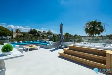 4 bedroom House for Sale in Marbella-57059
