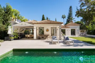 5 bedroom House for Sale in Marbella