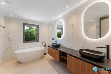 5 bedroom House for Sale in Marbella-57091