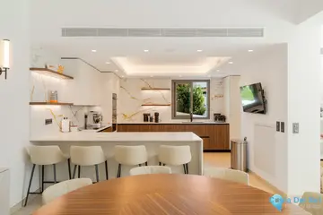 5 bedroom House for Sale in Marbella-57085