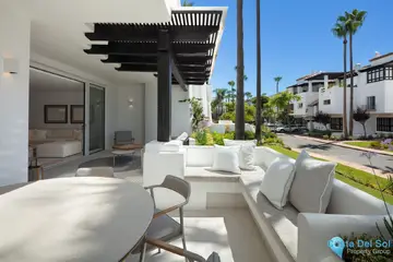3 bedroom Apartment for Sale in The Golden Mile-57137