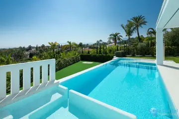 5 bedroom House for Sale in Marbella-57277