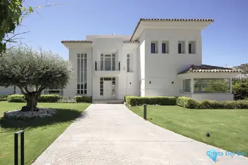 7 bedroom House for Sale in Benahavís