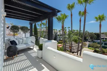 3 bedroom Apartment for Sale in The Golden Mile-57495