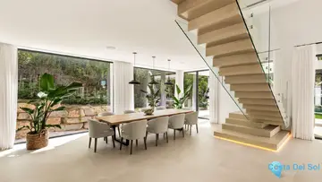 5 bedroom House for Sale in El Paraiso-57602