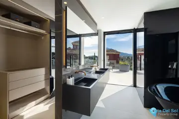 5 bedroom House for Sale in La Quinta-57706
