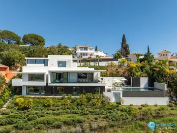 4 bedroom House for Sale in El Rosario-57732