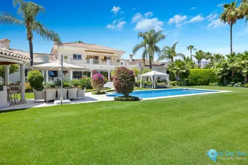 6 bedroom House for Sale in Marbella-57817