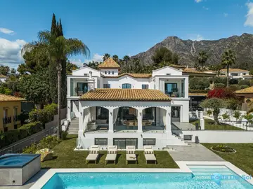5 bedroom House for Sale in The Golden Mile-57883