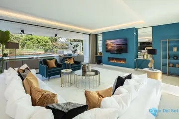 6 bedroom House for Sale in Nueva Andalucía-57916