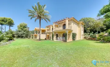 6 bedroom House for Sale in La Zagaleta-57967