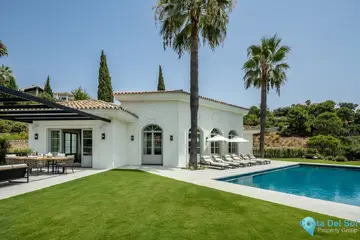 5 bedroom House for Sale in La Zagaleta-58039