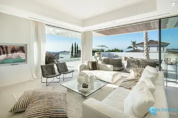 6 bedroom House for Sale in La Quinta-58096
