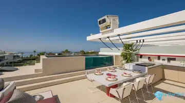 4 bedroom House for Sale in The Golden Mile-58118