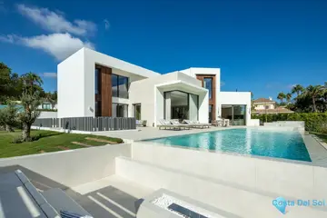 5 bedroom House for Sale in Nueva Andalucía-58157