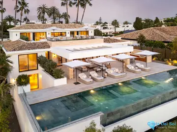 6 bedroom House for Sale in Aloha-58218