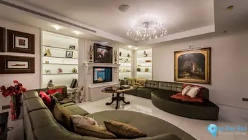 6 bedroom House for Sale in Nueva Andalucía-58298