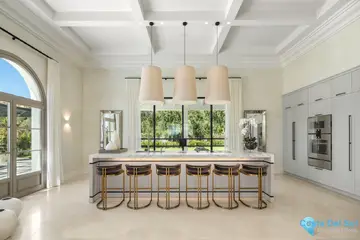 6 bedroom House for Sale in Nueva Andalucía-58364