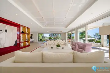 6 bedroom House for Sale in Nueva Andalucía-58423