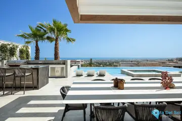 6 bedroom House for Sale in La Quinta-58511