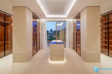 5 bedroom House for Sale in Nueva Andalucía-58573