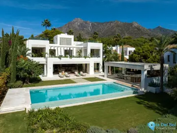 5 bedroom House for Sale in The Golden Mile-58587
