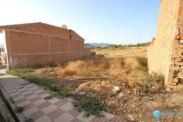 250m2 Plot for Sale in Alozaina-58700