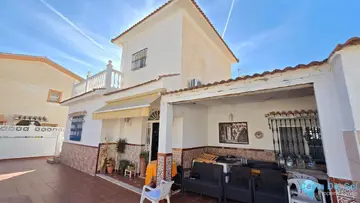2 bedroom House for Sale in Arroyo de la Miel-77956